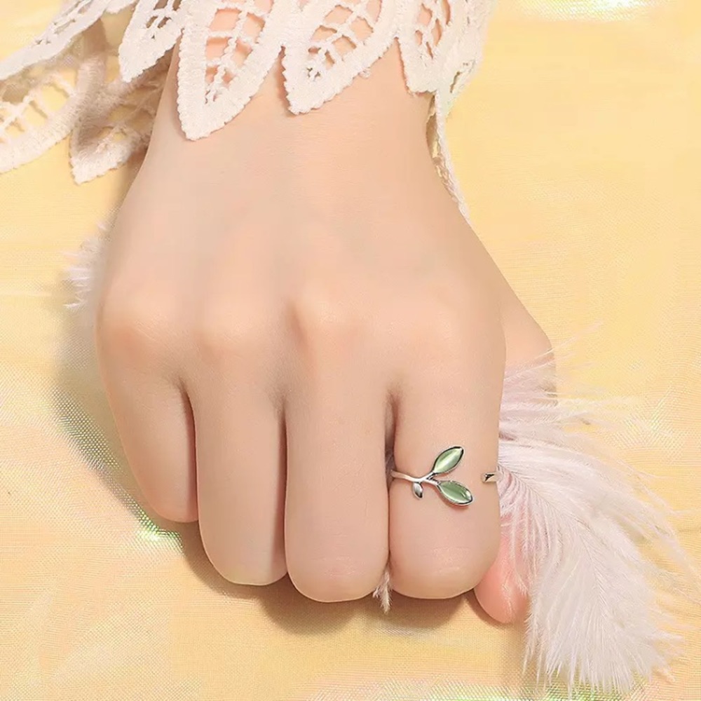 "June" Plant Bud Botanical Silver Minimalist Boho Hippie Adjustable Dainty Ring - Picture 6 of 7